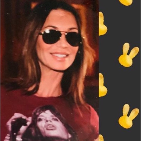 Meet your Posher, Ava - Picture 1 of 5